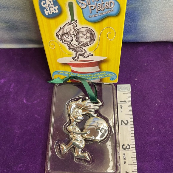 Dr Seuss Vintage Christmas Ornaments - Picture 5 of 8